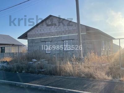 Отдельный дом · 5 комнат · 200 м² · 10 сот., Шалкар 17 — Алиби Жангельдига . за 27 млн 〒 в Косшы