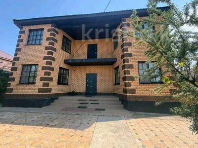 Жеке үй · 5 бөлме · 275 м² · 10 жүзд., Беимбет Майлина 5, бағасы: 1 млн ₸ в Актобе, жилой массив Юго-Запад-1