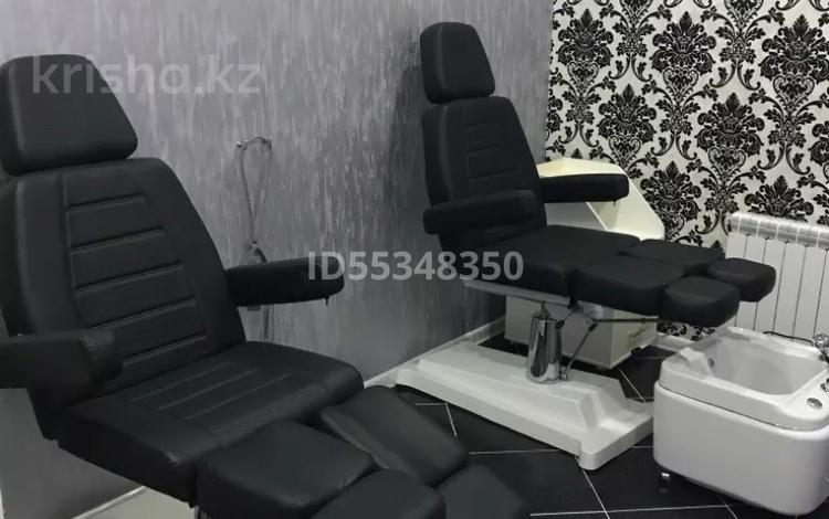 Еркін, сұлулық салондары · 178 м², бағасы: 65 млн ₸ в Атырау, мкр Авангард-2 — фото 3