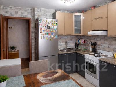 3-бөлмелі пәтер · 58.5 м² · 2/5 қабат, Ульяна Громовой 12, бағасы: 5 млн ₸ в Алтае