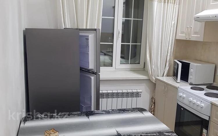 1-комнатная квартира · 40 м² · 3/9 этаж, Кошкарбаева 23 за 230 000 ₸ в Астане, Алматы р-н — фото 2