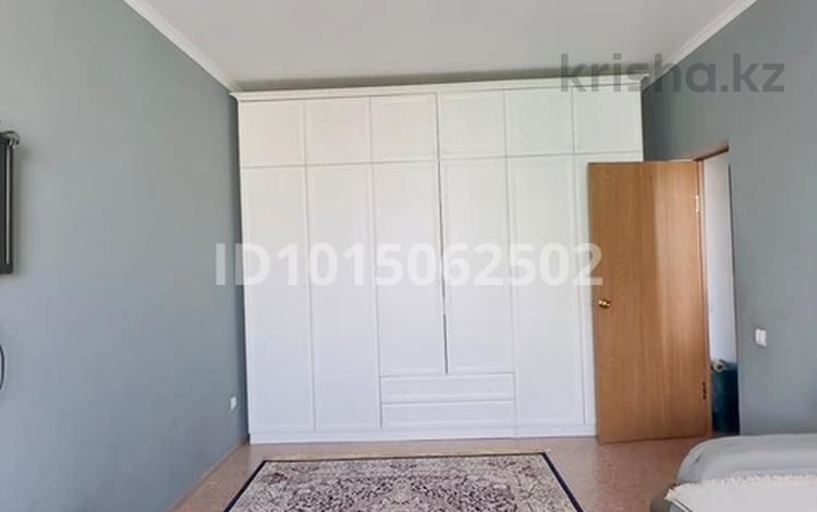 1-комнатная квартира · 44 м² · 9/9 этаж, мкр Шугыла 341/2 за 220 000 ₸ в Алматы, Наурызбайский р-н — фото 2