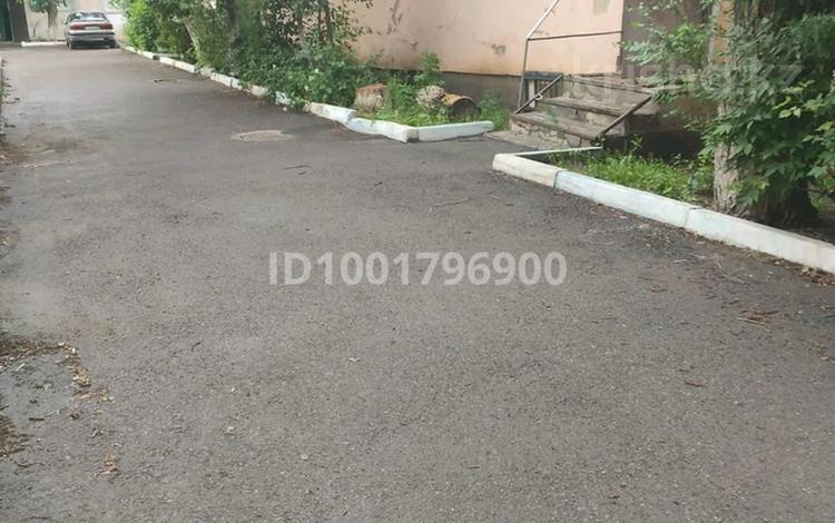 2-комнатная квартира · 54 м² · 2/2 этаж, мкр Михайловка , Мкр Михайловка, Бадина 209 — Остановка Стекляжка за 14 млн 〒 в Караганде, Казыбек би р-н — фото 2