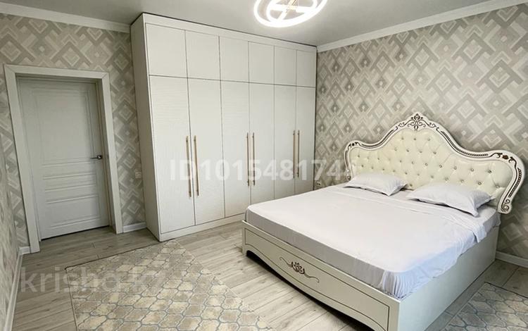 2-комнатная квартира · 85 м² · 4/5 этаж, мкр. Алтын орда 48 в корпус 2 — Мустафа шокай 23 за 16 000 ₸ в Актобе — фото 2