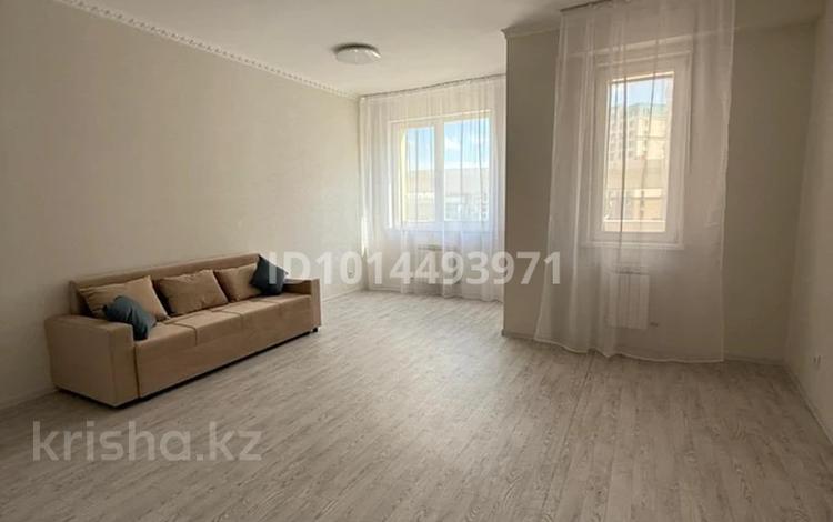 1-комнатная квартира · 56 м² · 2/22 этаж, Шамши Калдаяков 11 за 220 000 ₸ в Астане, Сарайшык р-н — фото 2