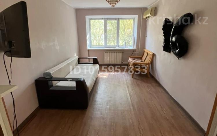 3-бөлмелі пәтер · 55 м² · 1/5 қабат, проспект Абилкайыр хана 61, бағасы: 160 000 ₸ в Актобе — фото 2