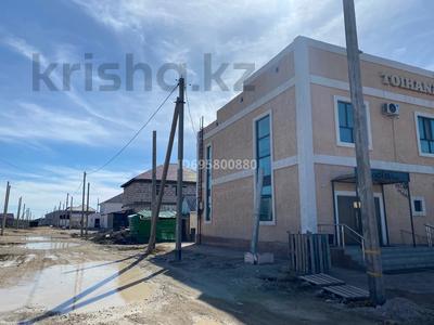Отдельный дом · 10 комнат · 330 м² · 10 сот., Первая улица 2 — “алтын ел” ресторанный артындағы үй, екінші рядта орналасқан за 26.9 млн 〒 в Кояндах