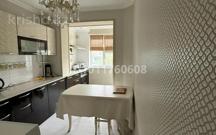 4-комнатная квартира · 90 м² · 2/5 этаж, 27-й мкр, 27-ш/а. 80 за 30 млн ₸ в Актау — фото 2