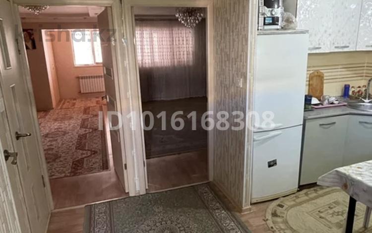 3-комнатная квартира · 75 м² · 2/5 этаж, 8-й мкр, 8-ш/а. 17 за 200 000 ₸ в Актау — фото 2