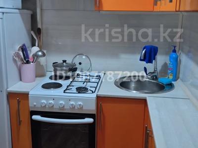 4-комнатная квартира · 74 м² · 2 этаж, Майкудук, 14й микрорайон 43 за 200 000 〒 в Караганде, Алихана Бокейханова р-н