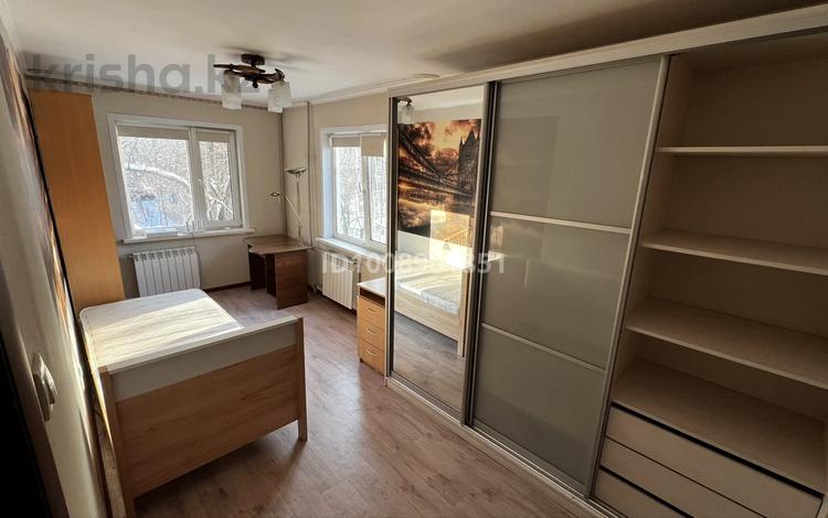 2-комнатная квартира · 45 м² · 3/4 этаж, мкр №6 24 за 300 000 ₸ в Алматы, Ауэзовский р-н — фото 2