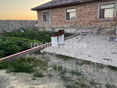 Отдельный дом · 5 комнат · 140 м² · 10 сот., Микрайон 1, 72 за 60 млн 〒 в Жибек Жолы