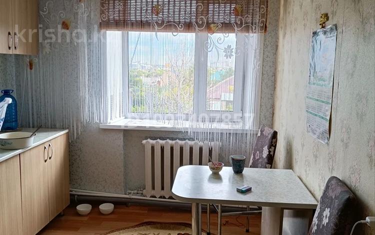 1-бөлмелі пәтер · 33.2 м² · 5/5 қабат, Кошамбаева 109а — Вокзал.центральный рынок., бағасы: 6 млн ₸ в  — фото 2