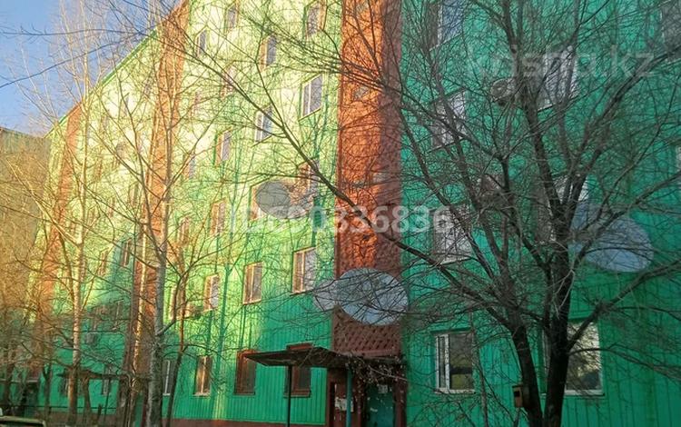 3-комнатная квартира, 71 м², 3/6 этаж, Пушкина 9 за 42 млн 〒 в Жезказгане — фото 2