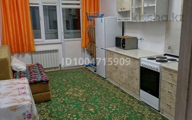 1-комнатная квартира · 46 м² · 5/12 этаж, Кошкарбаева за 28.5 млн 〒 в  — фото 2