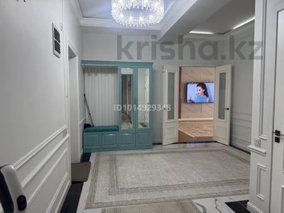 5-бөлмелі пәтер · 210 м² · 3/6 қабат, 18-3 3 — 18 мкр Дана Пиндо Маркет қасында, бағасы: 125 млн ₸ в Актау, 18-й мкр 