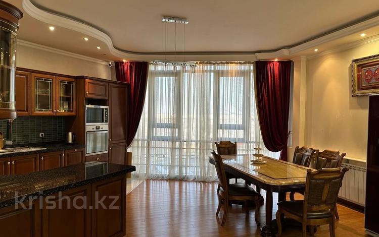 4-комнатная квартира · 160 м² · 4/10 этаж, Аль-Фараби 110 е — Шашкина за 166 млн ₸ в Алматы, Медеуский р-н — фото 16