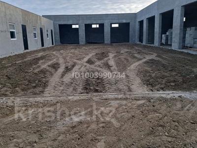 Гараж · 300 м² · мкр Байтак-3, Орынгали смагулова 12, бағасы: ~ 30 млн 〒 в Атырау, мкр	Байтак-3