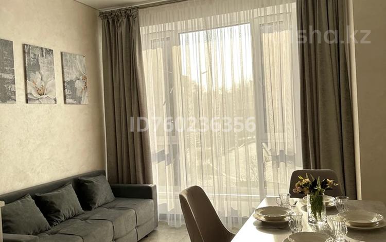 2-комнатная квартира · 50 м² · 1/14 этаж, Манаса 109а за 450 000 ₸ в Алматы, Алмалинский р-н — фото 2