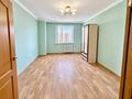 1-комнатная квартира · 45 м² · 10/12 этаж, Кошкарбаева 40/1 за 170 000 ₸ в Астане, Сарайшык р-н — фото 2