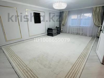 Үйдің бір бөлігі · 3 бөлме · 120 м² · 8 жүзд., мкр Жулдыз, 2 121, бағасы: 26 млн ₸ в Атырау