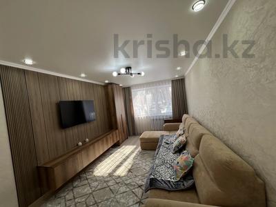 2-комнатная квартира · 48 м² · 1/5 этаж, Майкудук, 13й микрорайон за 12.5 млн ₸ в Караганде, Алихана Бокейханова р-н