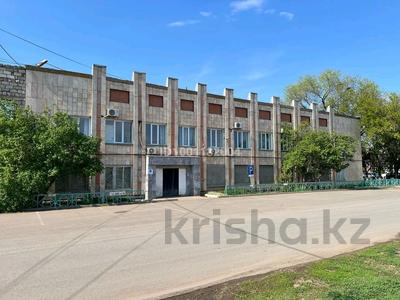 Продажа коммерческой недвижимости в Западно-Казахстанской обл.: Свободное назначение, офисы, склады, общепит, медцентры и аптеки, образование, развлечения · 1138 м² за 220 млн 〒 Свободное назначение, офисы, склады, общепит, медцентры и аптеки, образование, развлечения · 1138 м² за 220 млн 〒 в Уральске