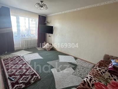 2-бөлмелі пәтер, 52.6 м², 4/9 қабат, мкр 12 42 — Богенбай батыра, бағасы: 18 млн 〒 в Актобе, мкр 12