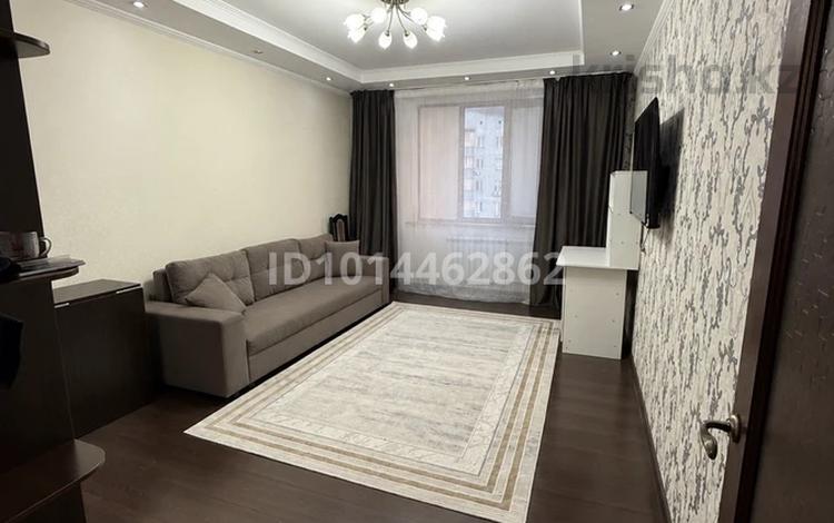 2-комнатная квартира · 55 м² · 7/9 этаж, мкр Мамыр-4 302 — Саина-Шаляпина за 330 000 ₸ в Алматы, Ауэзовский р-н — фото 2