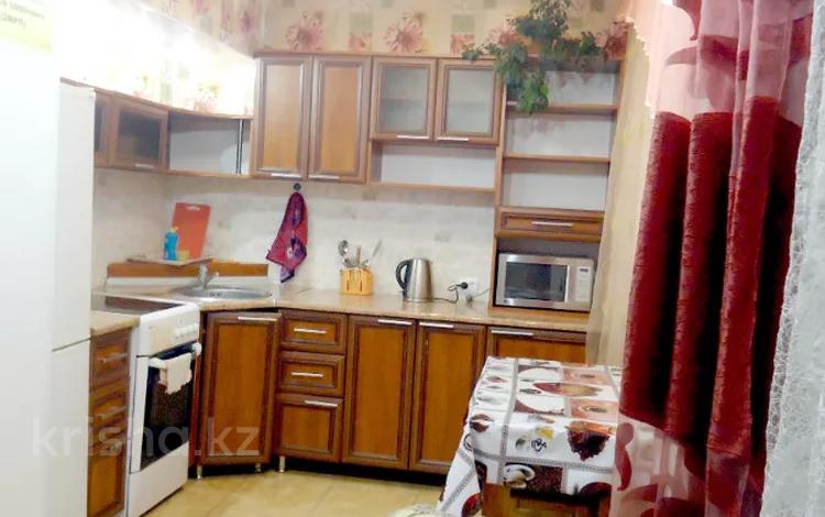 2-комнатная квартира · 55 м² · 1/5 этаж, Тарбагатайская 46 — проспект Ауэзова за 15 000 ₸ в Семее — фото 23