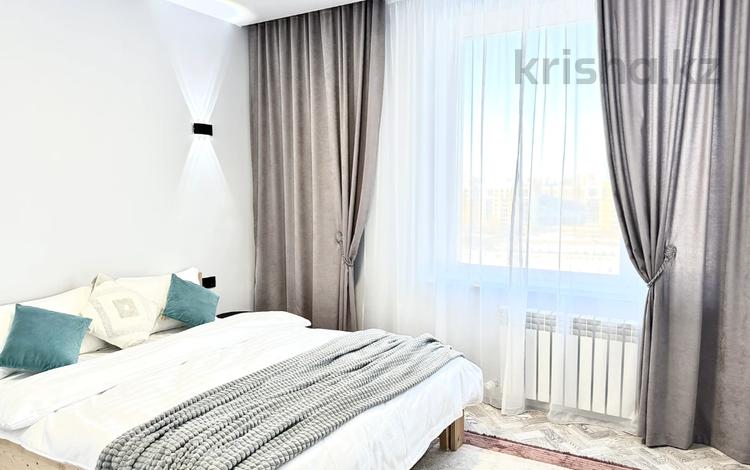 2-комнатная квартира · 45 м² · 9/12 этаж, Туркестан 4Б за 340 000 ₸ в Астане — фото 2