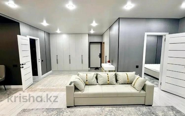 2-комнатная квартира · 70 м² · 5/6 этаж, мкр Пригородный, Аль-Фараби 76 за 29.5 млн ₸ в Астане, Есильский р-н — фото 2