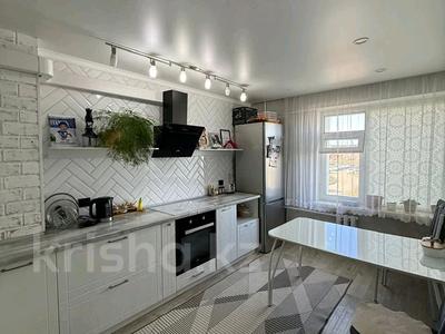 3-комнатная квартира · 85.5 м² · 2/9 этаж, ул. Кокжал Барака 13 за 39.6 млн ₸ в Усть-Каменогорске, Ульбинский