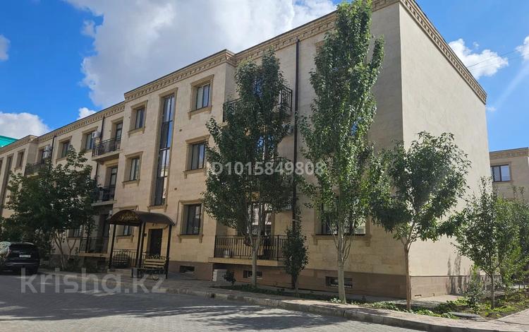 3-бөлмелі пәтер · 90 м² · 3/3 қабат, Самал-2 ш/а., Адгама Каримова 117, бағасы: 33 млн ₸ в Атырау, мкр Самал-2 — фото 2