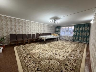 Отдельный дом · 4 комнаты · 130 м² · 5 сот., Радлова 1 за 17.5 млн ₸ в Уральске