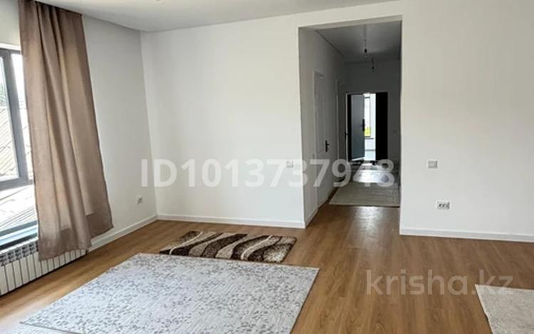 7-комнатная квартира · 220 м² · 2/3 этаж, мкр Коктобе, Роза Багланова 90/3 за 1.3 млн ₸ в Алматы, Медеуский р-н — фото 2