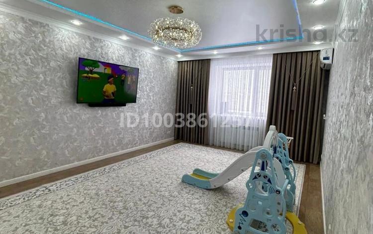 3-комнатная квартира · 100 м² · 6/9 этаж, мкр. Алтын орда, Алтын орда ш/а. 5а — Ораза татеулы 5а за 42 млн 〒 в Актобе — фото 2