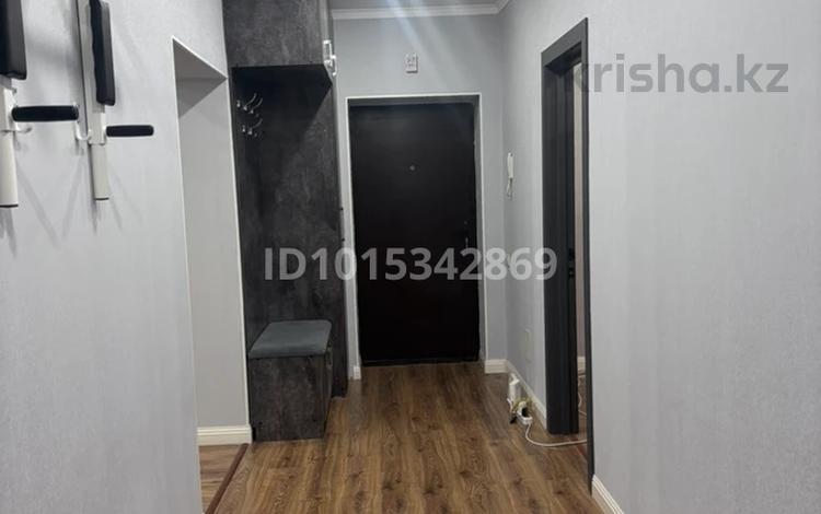 3-комнатная квартира · 96 м² · 9/9 этаж, Мухамедханова за 450 000 ₸ в Астане, Нура р-н — фото 2