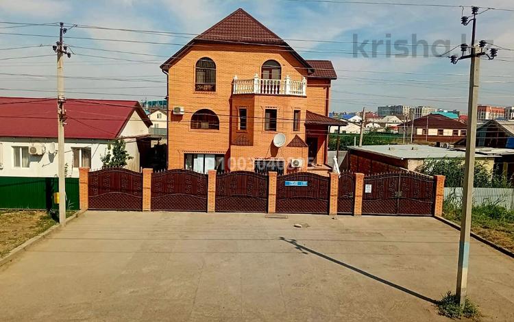 Отдельный дом · 7 комнат · 246 м² · 7 сот., мкр Лесхоз, Тажигали Садыкова за 700 000 〒 в Атырау — фото 2