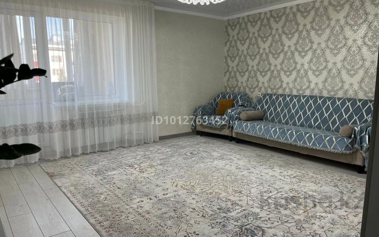 3-бөлмелі пәтер · 96 м² · 4/5 қабат, Нуржау 25, бағасы: 35 млн ₸ в им. Касыма кайсеновой — фото 2