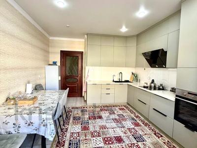 4-комнатная квартира · 120 м² · 6/9 этаж, Иманбаевой 3 за 57.9 млн 〒 в Астане, р-н Байконур