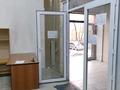 Свободное назначение, офисы, магазины и бутики, склады, общепит, салоны красоты, медцентры и аптеки, образование, развлечения, кабинеты и рабочие места · 34 м² за 150 000 ₸ в Алматы, Жетысуский р-н — фото 5