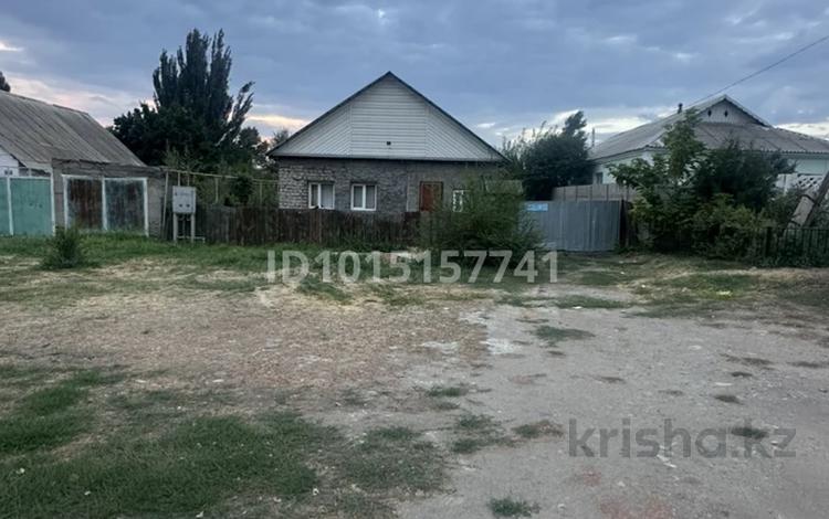 Отдельный дом · 3 комнаты · 80 м² · 6 сот., Шаумянова 36 — Залини за 13 млн ₸ в Таразе — фото 2