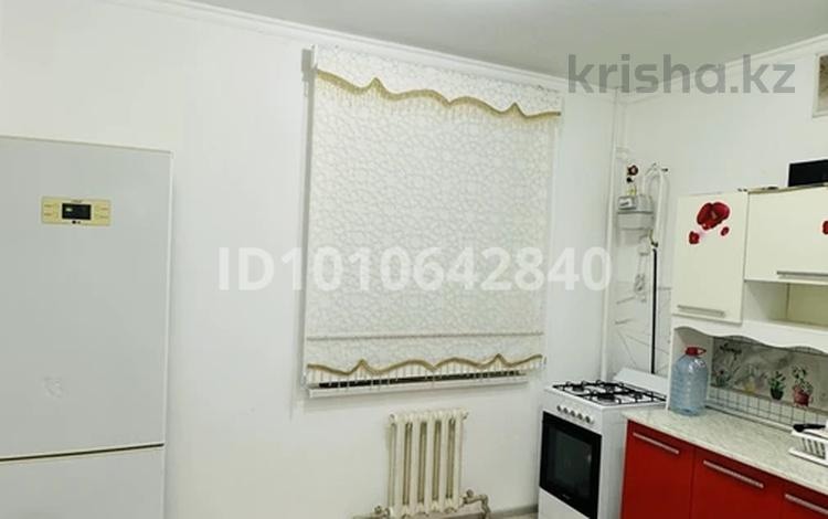3-комнатная квартира · 66.5 м² · 2/5 этаж, Лев берг — Сол жағалау мосттан түскенде оң жақ екінші кварт за 150 000 ₸ в  — фото 2