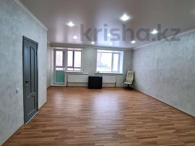 1-комнатная квартира, 46 м², 1/9 этаж, Жамбыла Жабаева 44 за 17.4 млн 〒 в Петропавловске