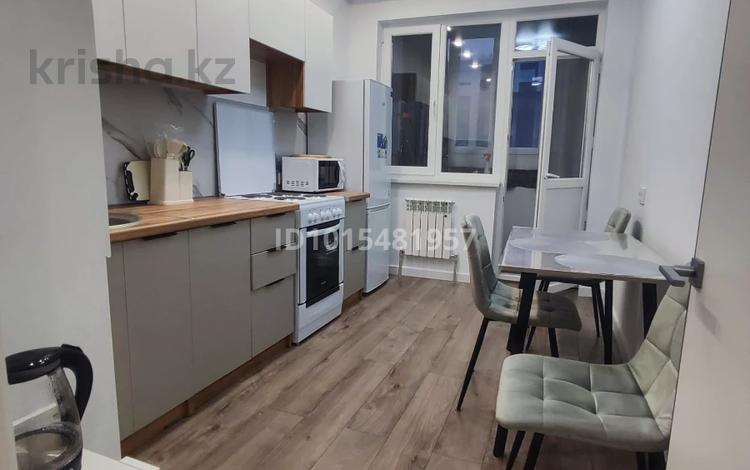 2-комнатная квартира · 51 м² · 10/12 этаж, Райымбека 255 за 330 000 ₸ в Алматы — фото 2