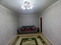 2-комнатная квартира · 48 м² · 1/5 этаж, мкр 5 — Стадион, школа #3 #24, садик ,все удобства. за 15.5 млн 〒 в Актобе — фото 3