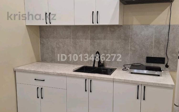 1-комнатная квартира · 30 м² · 11/12 этаж, мкр Алгабас, Омарова 1 — Онгарсынова-Рыскулова за 180 000 ₸ в Алматы, Алатауский р-н — фото 2