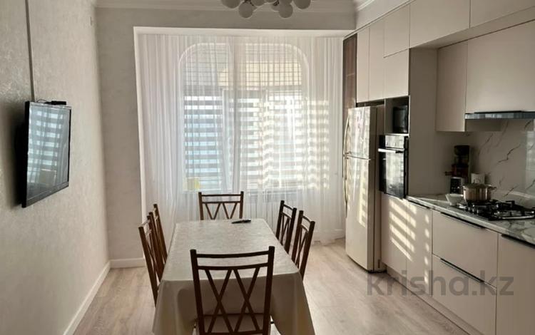 3-комнатная квартира · 118 м² · 10/10 этаж, 18А мкр 10 за 45 млн ₸ в Актау — фото 4