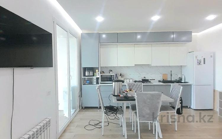 2-бөлмелі пәтер · 70 м² · 8/10 қабат, Сарайшык — ТД Кристалл, центр, бағасы: 32.9 млн ₸ в Уральске — фото 3